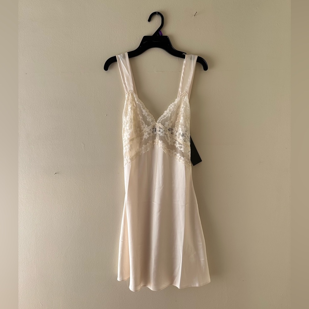Lioness Princess Polly Bel Air mini dress white
